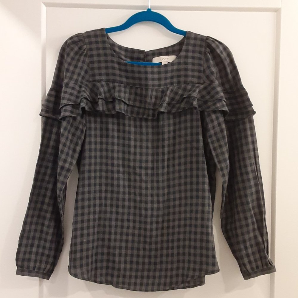 LOFT gray & black checked flannel popover shirt (XS)